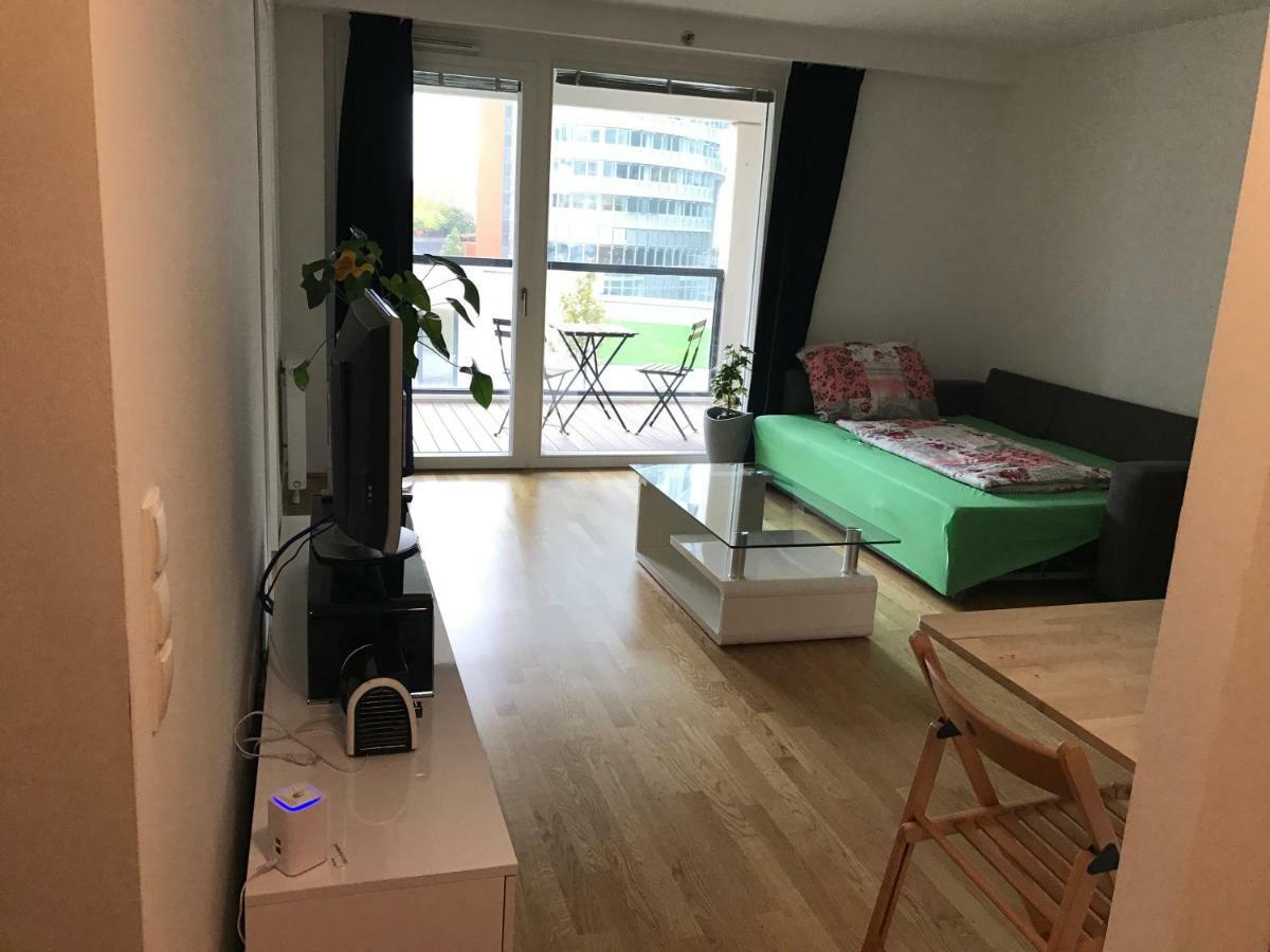 Apartment With Parking On Premise Wien Exteriör bild