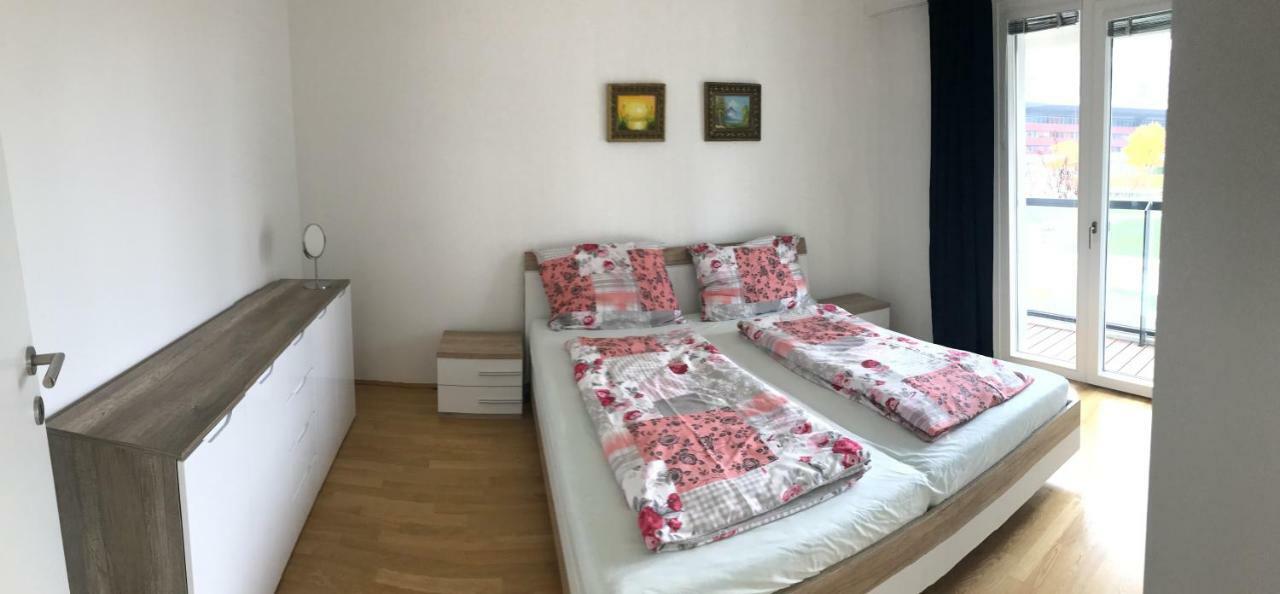 Apartment With Parking On Premise Wien Exteriör bild