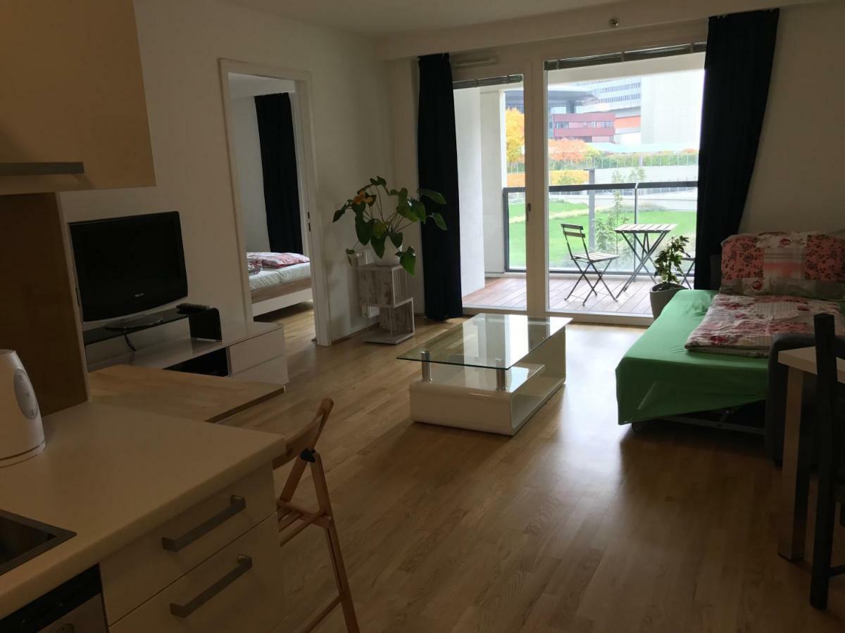 Apartment With Parking On Premise Wien Exteriör bild