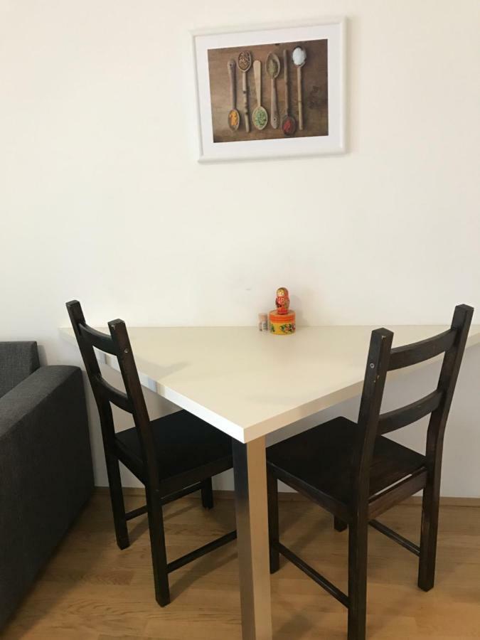 Apartment With Parking On Premise Wien Exteriör bild