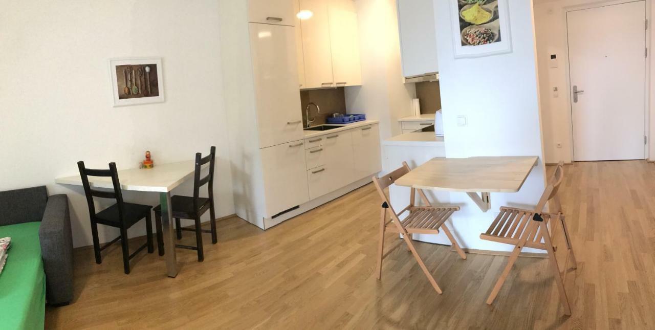 Apartment With Parking On Premise Wien Exteriör bild