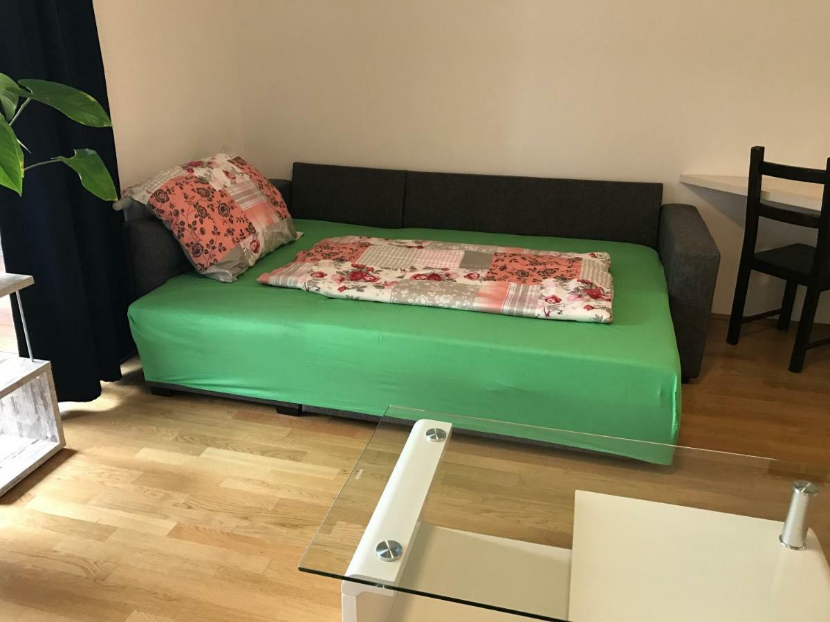 Apartment With Parking On Premise Wien Exteriör bild