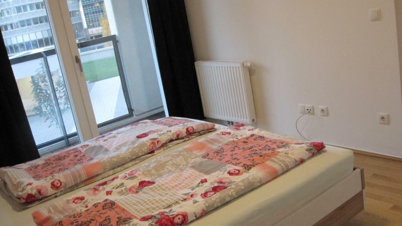 Apartment With Parking On Premise Wien Exteriör bild