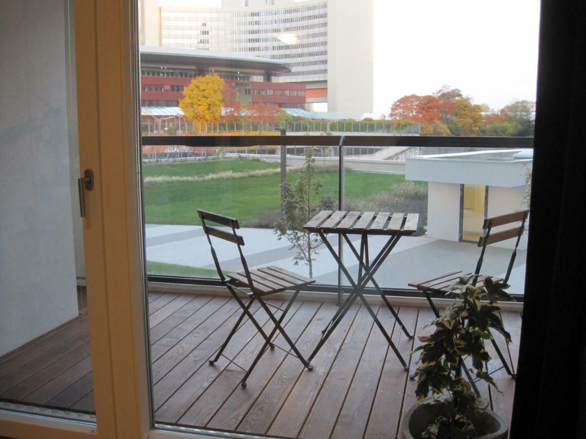 Apartment With Parking On Premise Wien Exteriör bild